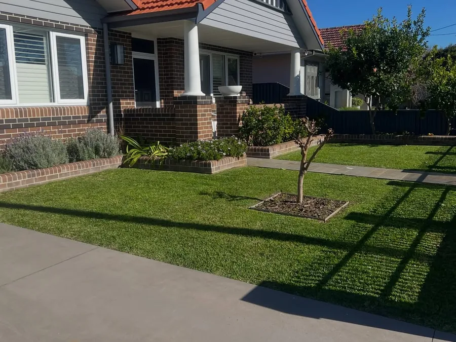 Lawn kept neat on a regular mowing run
